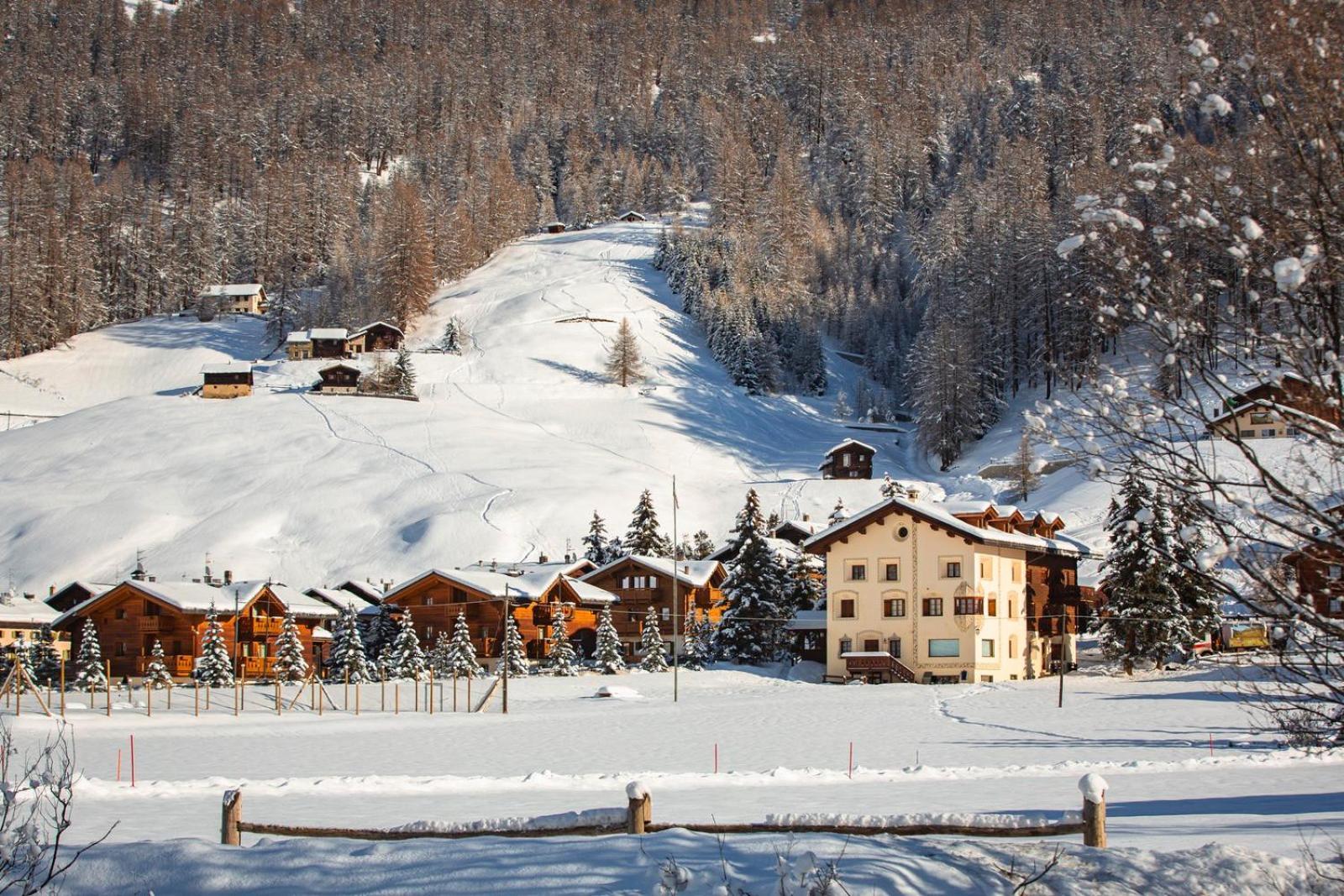 White Pine Lodge リヴィーニョ エクステリア 写真